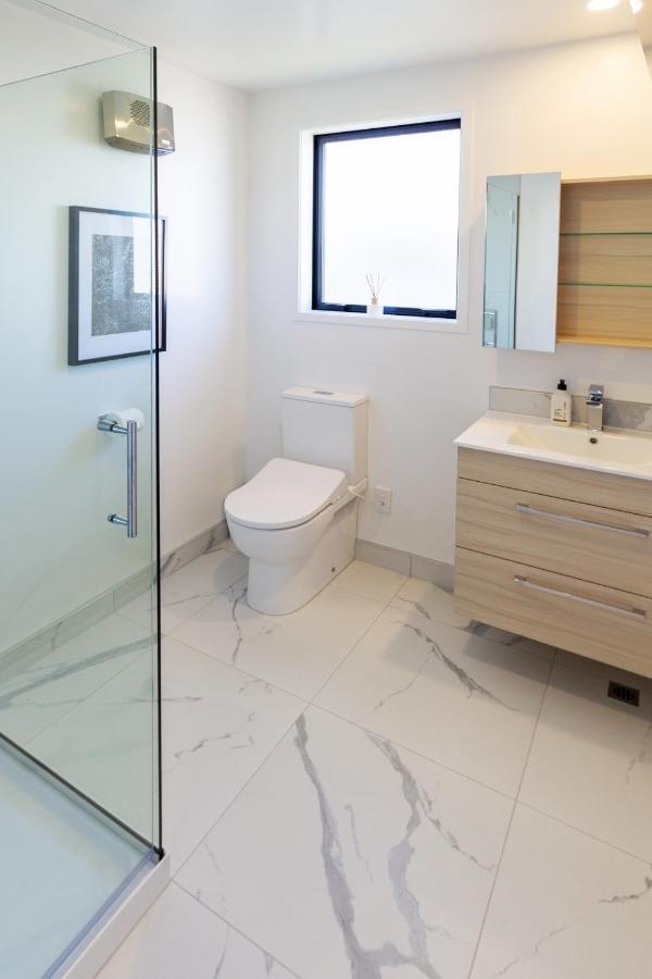 Beachside Bliss: 1 Bed 1 Bath Christchurch Buitenkant foto