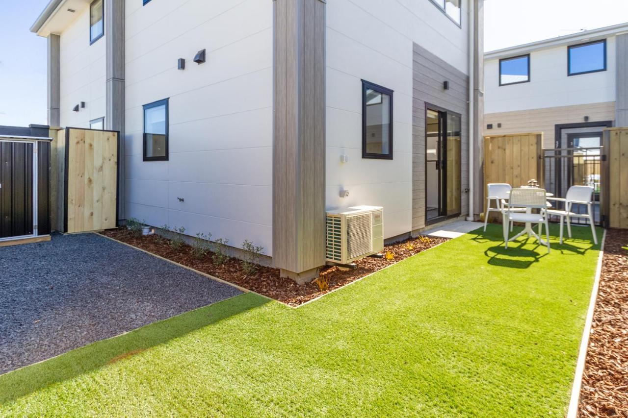 Beachside Bliss: 1 Bed 1 Bath Christchurch Buitenkant foto