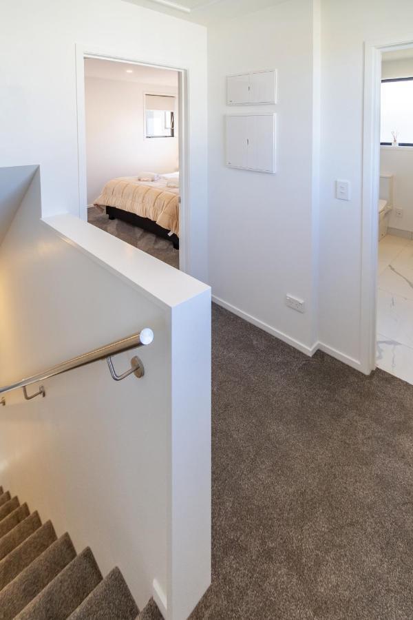 Beachside Bliss: 1 Bed 1 Bath Christchurch Buitenkant foto